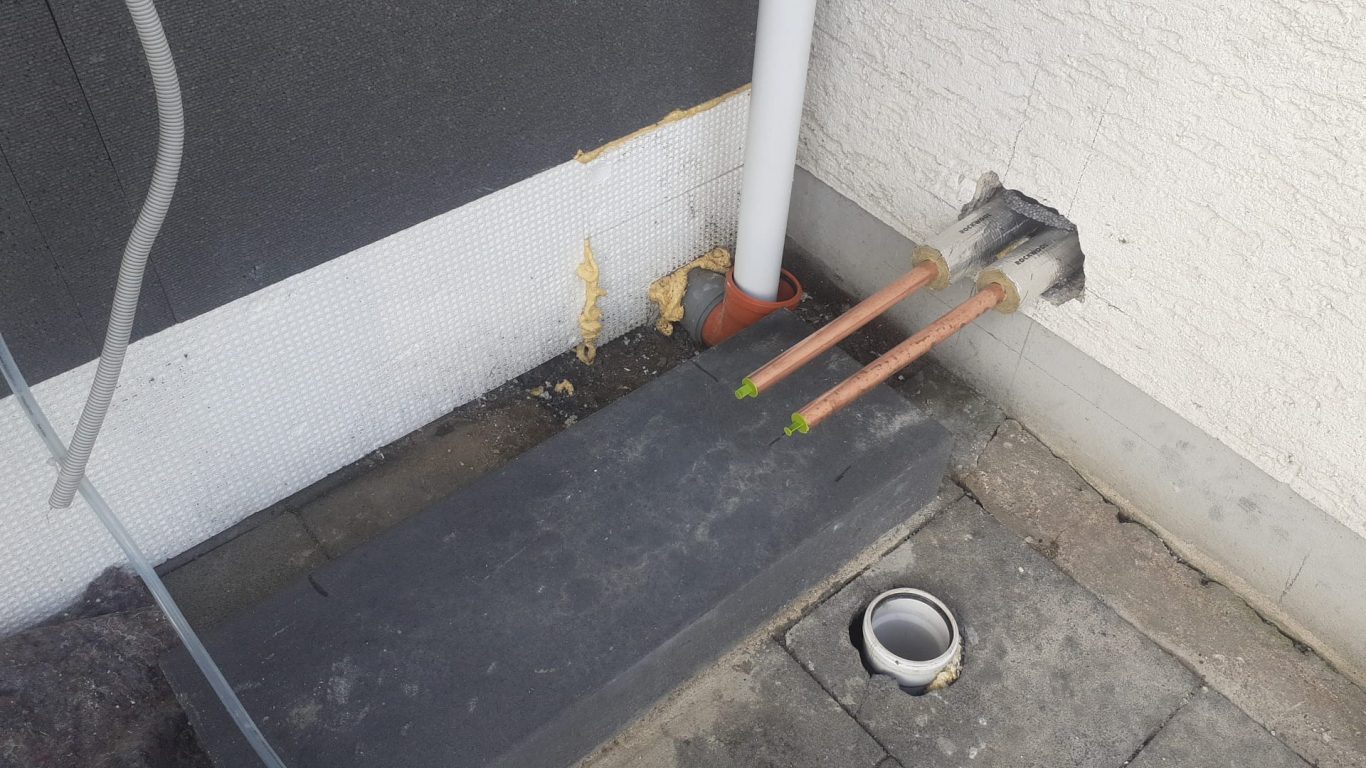 Vorbereitung Anschluss Wärmepumpe Außengerät