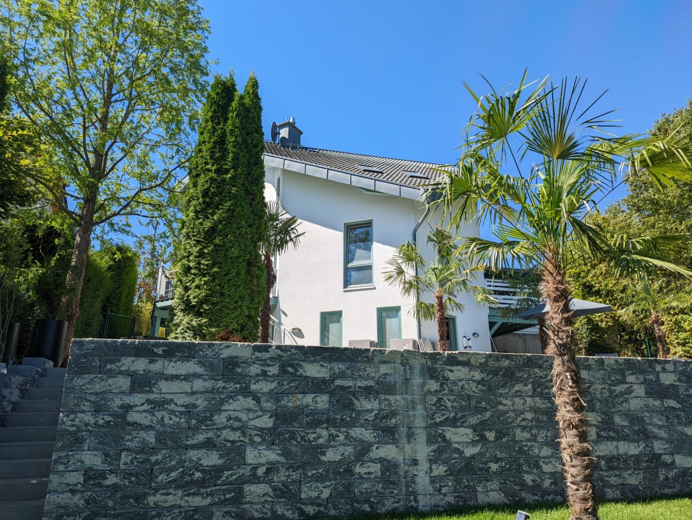 Malerbeiten an Einfamilienhaus Eifel 2020